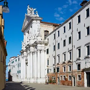 residenza-universitaria-gesuiti.hotelslidodijesolo.com/
